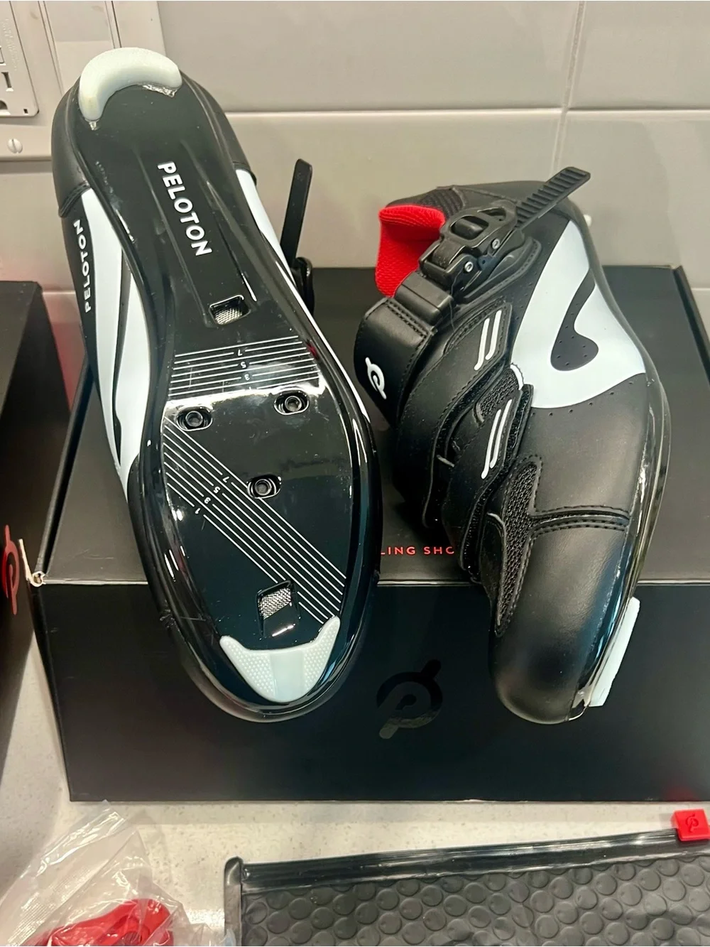Peloton Cycle Shoes 43 NWT